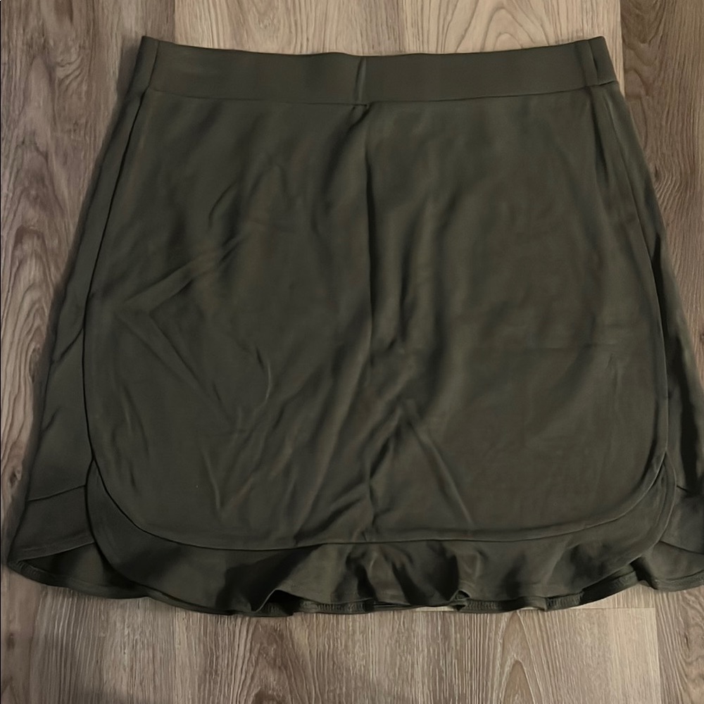 NWT LOFT Green Ruffled Skater Mini Skirt